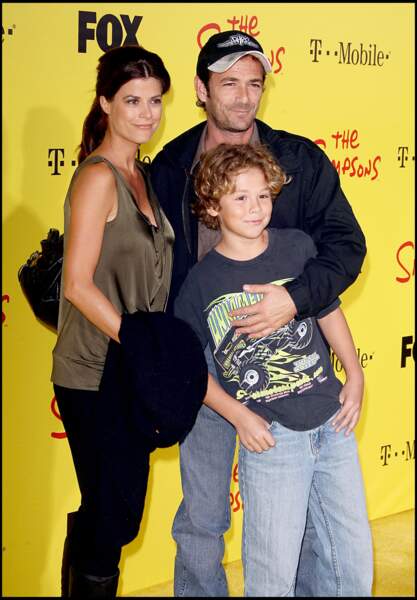 Luke Perry  en famille, lors de la soirée du 20e anniversaires de la série "Les Simpson" en 2009