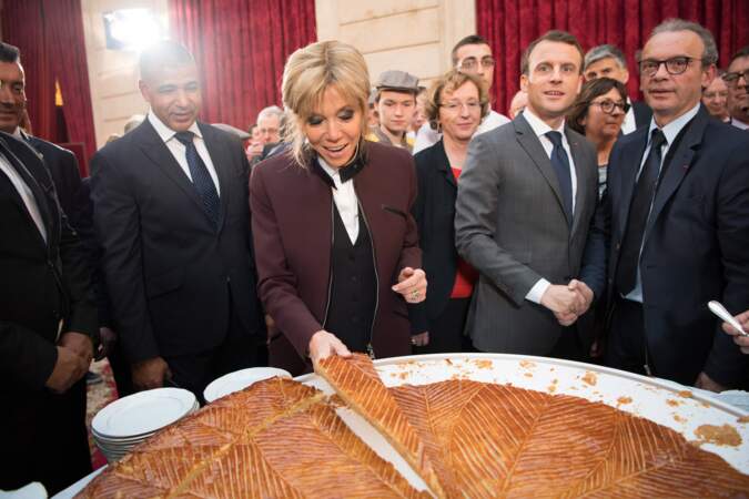 Emmanuel Macron et Brigitte Macron fêtent l'Épiphanie avec la traditionnelle Galette des rois à l'Elysée