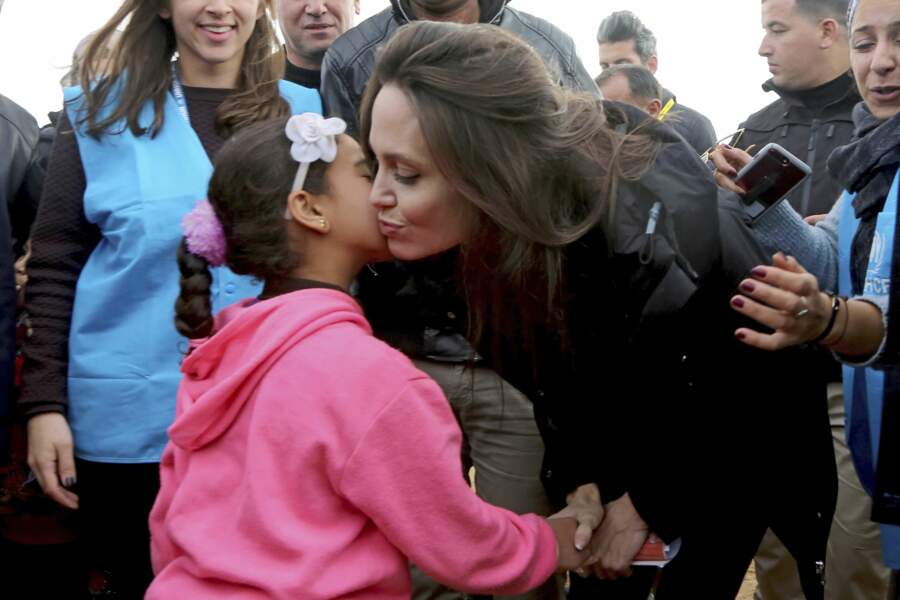 Angelina Jolie s'est rendue en Jordanie avec ses filles Zahara et Shiloh