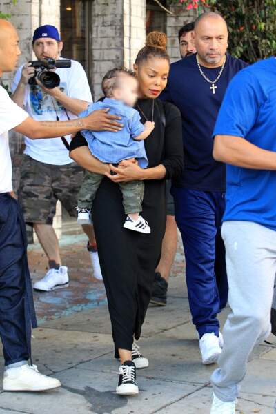Janet Jackson, très maternelle avec son fils âgé de 8 mois