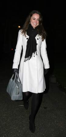 Kate Middleton s'empare du D-Bag porté par Lady Diana.