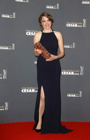 Adèle Haenel en robe fendue Lanvin, César de la meilleure actrice en 2015 pour "Les Combattants"