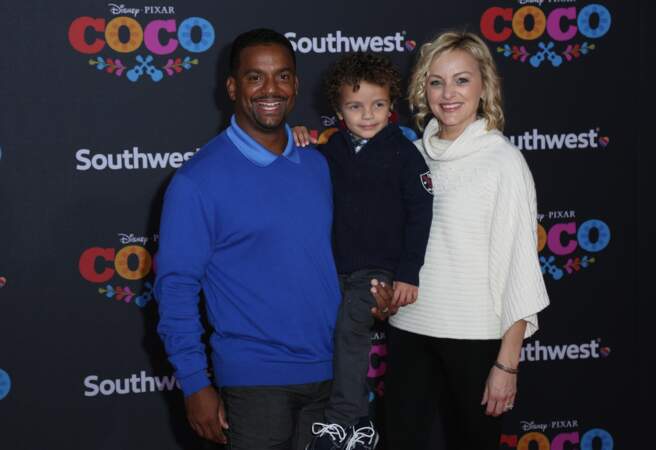 L'acteur Alfonso Ribeiro, sa femme Angela et leur fils à la première de "Coco" le 8 novembre 2017 à Los Angeles 