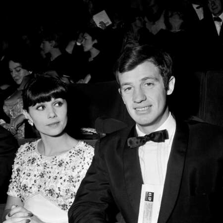 Jean-Paul Belmondo et sa première épouse Élodie, en 1964