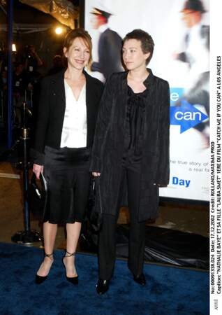 Laura Smet et Nathalie Baye, à la première du film "Catch Me If You Can" à Los Angeles, en 2002