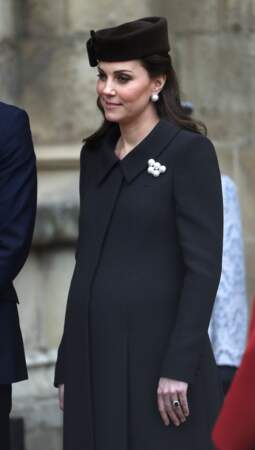 La duchesse de Cambridge a affiché son ventre arrondi...