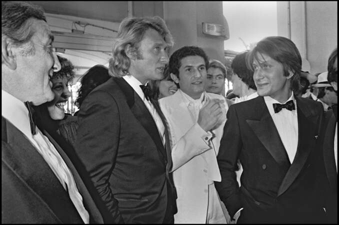 Jacques Dutronc et Johnny Hallyday (avec Lino Ventura et Claude Lelouch) à Cannes en 1979