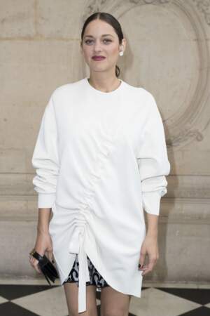 L'égérie Dior, au dernier défilé Dior durant la Fashion Week de Paris de septembre 