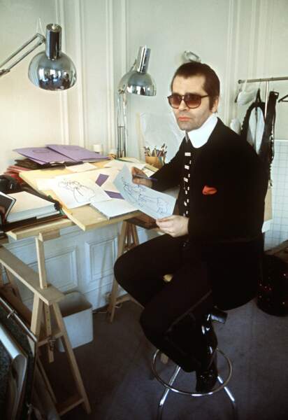 L'EVOLUTION PHYSIQUE DE KARL LAGERFELD - Gala
