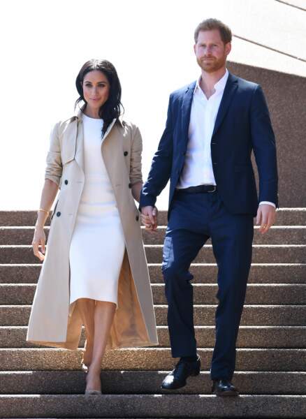 Le prince Harry et Meghan Markle, enceinte, de sortie devant l'Opéra de Sydney, le 16 octobre 2018