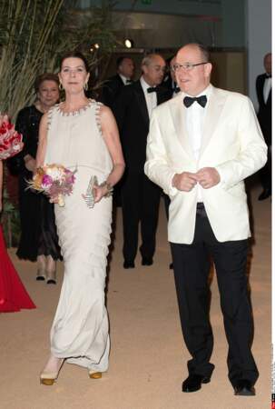 Lors du Bal de la Rose 2016, Caroline de Monaco avait fait sensation dans une robe longue