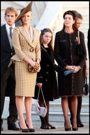Alexandra de Hanovre, sa mère Caroline et la princesse Charlène lors de la fête monégasque le 19 novembre 2010