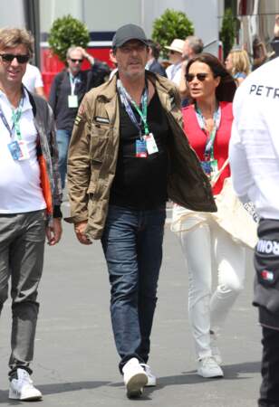Jean-Luc Reichmann se promène au Grand Prix de France au Castellet le 24 juin