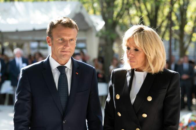 Emmanuel Macron et Brigitte Macron au Jardin de l'Intendant à Paris.