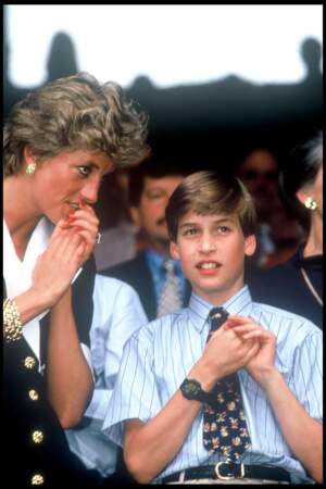 Le prince William a 13 ans et beaucoup de cheveux en 1995