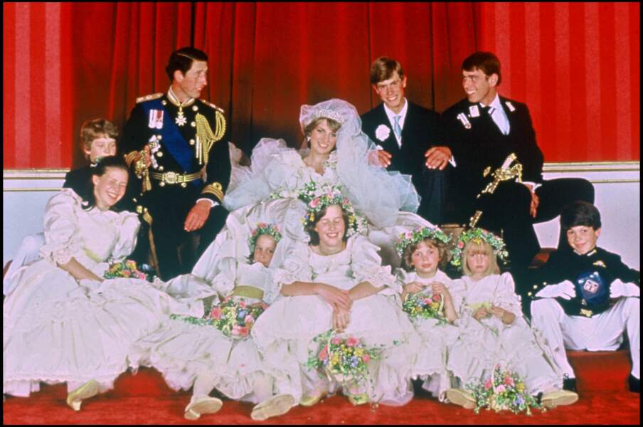 Charles (avec ses frères Andrew et Edouard), lors de son mariage avec Lady Diana le 29 juillet 1981