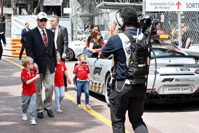 Cette sortie organisée par Albert de Monaco a dû ravir son fils Jacques, grand passionné de voitures