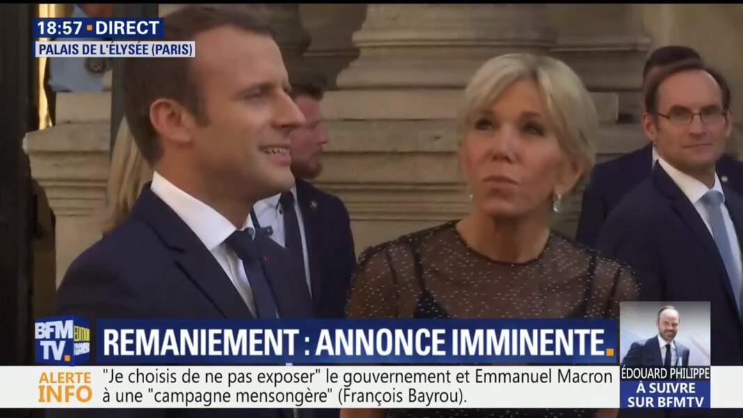 Brigitte Macron porte le chignon