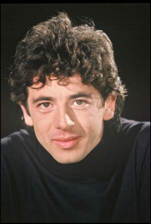 Patrick Bruel sur le plateau de l'émission "7 sur 7" en 1991