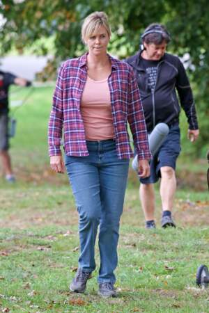 prise de poids spectaculaire de Charlize Theron pour le tournage de Tully à Vancouver