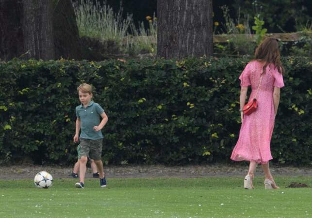Kate Middleton veille sur ses enfants