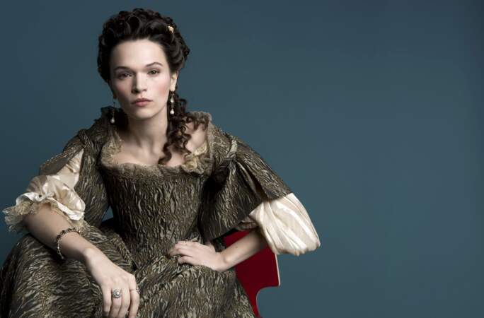 Anna Brewster dans le rôle de Madame de Montespan dans la série Versailles (Canal+)
