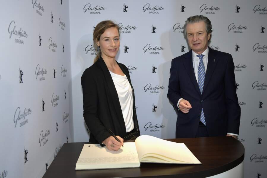 Cécile de France, membre du jury, avec Tomas Meier, président de Glashütte, partenaire officiel de la Berlinale