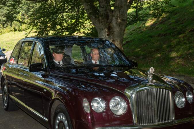 La reine Elizabeth, le prince William et Kate Middleton ont fait voiture commune