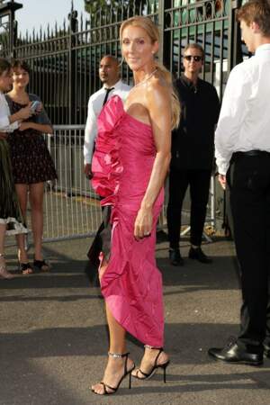 La queue-de-cheval basse de Céline Dion. 