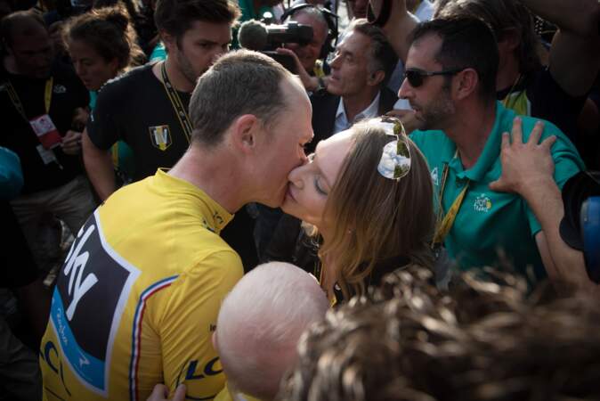 Chris Froome embrasse sa femme Michelle