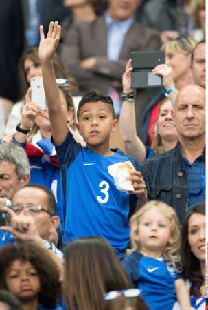 Lenny Evra, le fils de Patrice Evra, lors du match France - Roumanie pendant l'Euro 2016