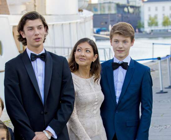 Nikolaï en compagnie de sa maman et de son jeune frère Félix
