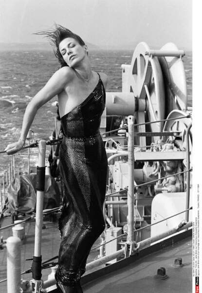 Jane Birkin lors d'un tournage sur l'escorteur d'escadre Guepratte, à Toulon en 1984