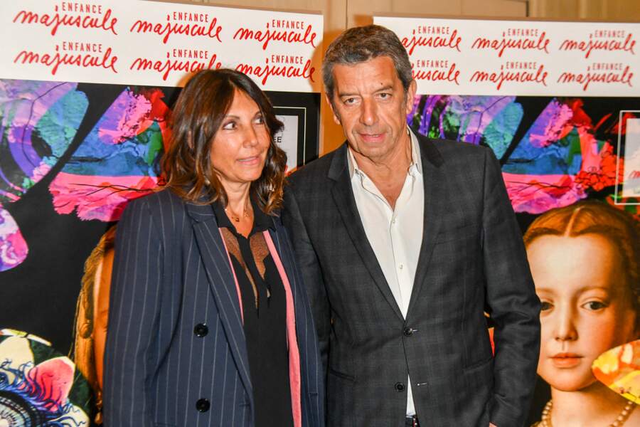 Michel Cymes et sa femme Nathalie au Gala d'Enfance Majuscule donné à la salle Gaveau, à Paris, le 25 mars 2019.