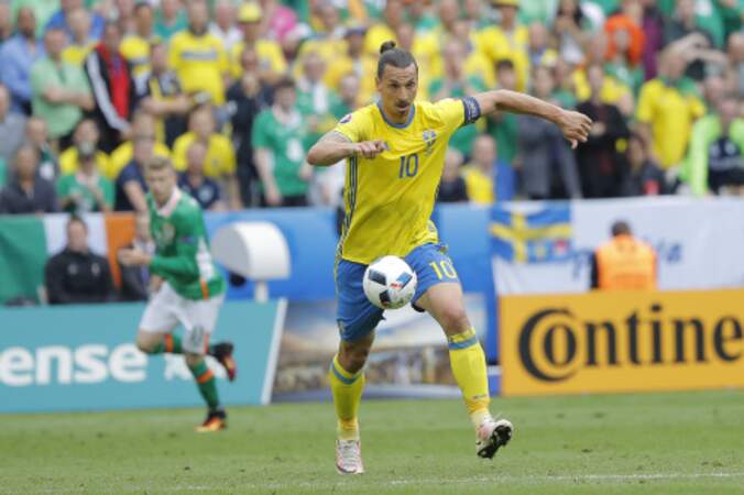Zlatan Ibrahimovic retrouvait la pelouse du Stade de France ce lundi, pour le match Irlande-Suède 