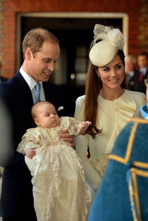 Le prince William et la duchesse de Cambridge lors du baptême du prince George