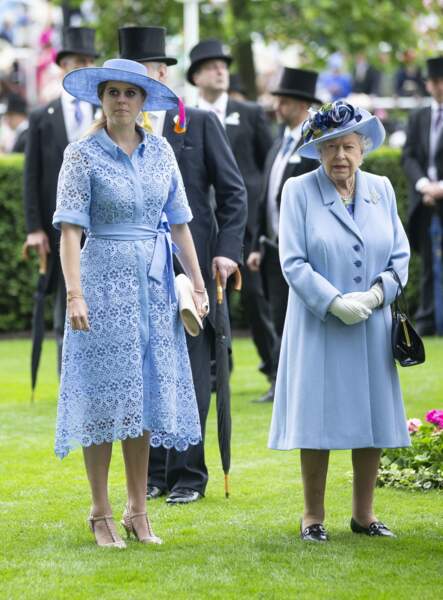 Beatrice et la reine Elisabeth II lors des courses du Royal Ascot, le 18 juin 2019