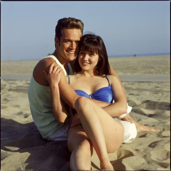 Luke Perry (alias Dylan McKay) et Shannen Doherty (Brenda Walsh) dans la série "Beverly Hills"
