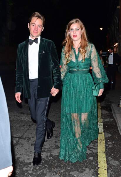 Beatrice  et son compagnon Edoardo Mapelli Mozzi à la soirée de mariage de Lady G. Windsor, le 19 mai 2019