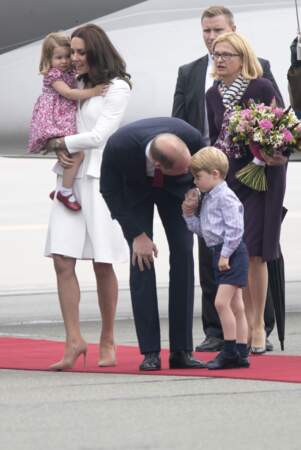 Le prince George se fait remonter les bretelles par son papa le 17 juillet 2017