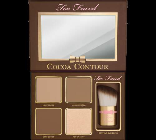 Des traits structurés avec le kit Cocoa contour et illuminateur pour visage, Too Faced, 40,99€