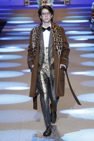 Charlie Oldman, 18 ans, le fils très élégant de l'acteur Gary Oldman lors du défilé Dolce & Gabbana