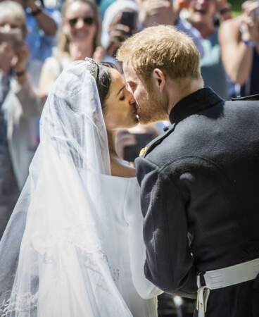 Le baiser des mariés : Meghan Markle et le prince Harry