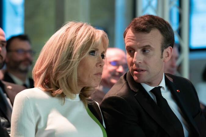 Brigitte et Emmanuel Macron, discussion au Collège des Bernardins