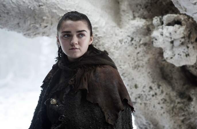 Maisie Williams a débuté sa carrière à l'âge de 14 ans dans le rôle de Darya Stark dans Game of Thrones