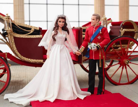 Le couple princier britannique a eu droit à une déclinaison en poupées Barbie