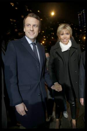 Brigitte & Emmanuel Macron, candidat "En marche" arrivent au 32e dîner annuel du CRIF à Paris, le 22 février 2017. 