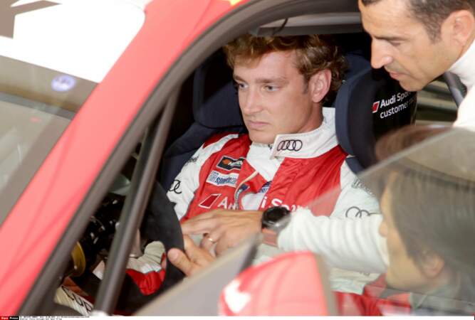 Passionné de vitesse, Pierre Casiraghi au volant d'une Audi Sport