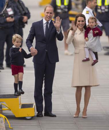 William et Kate, accompagnés de George et Charlotte, en voyage au Canada en octobre 2016