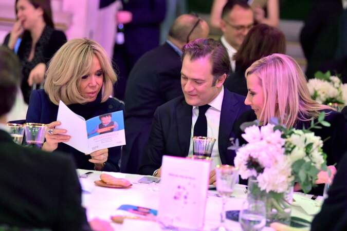 Brigitte Macron, Laurence Ferrari et Renaud Capuçon passionnés par le programme du dîner caritatif